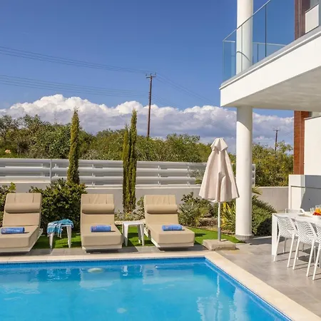 Diamond * Protaras