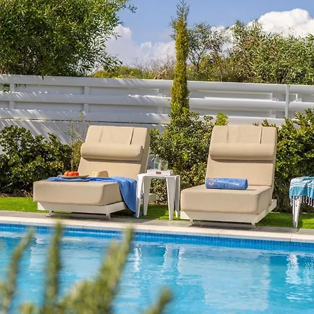 Diamond Villa *