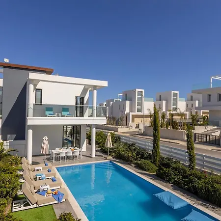 Diamond Villa *
