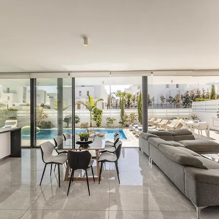 Diamond * Protaras
